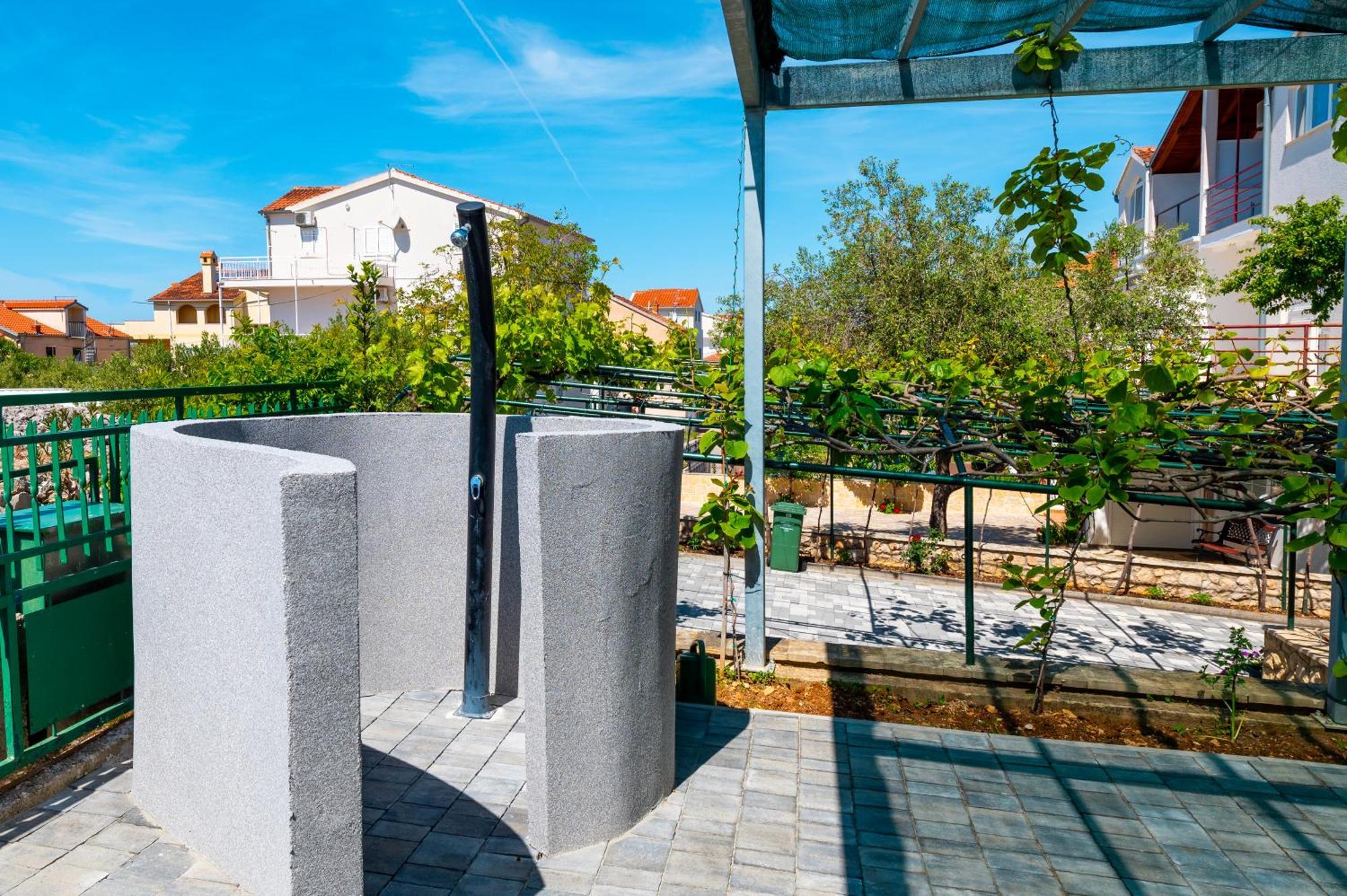 Danica Luxury Seaside Apartment Šibenik Buitenkant foto