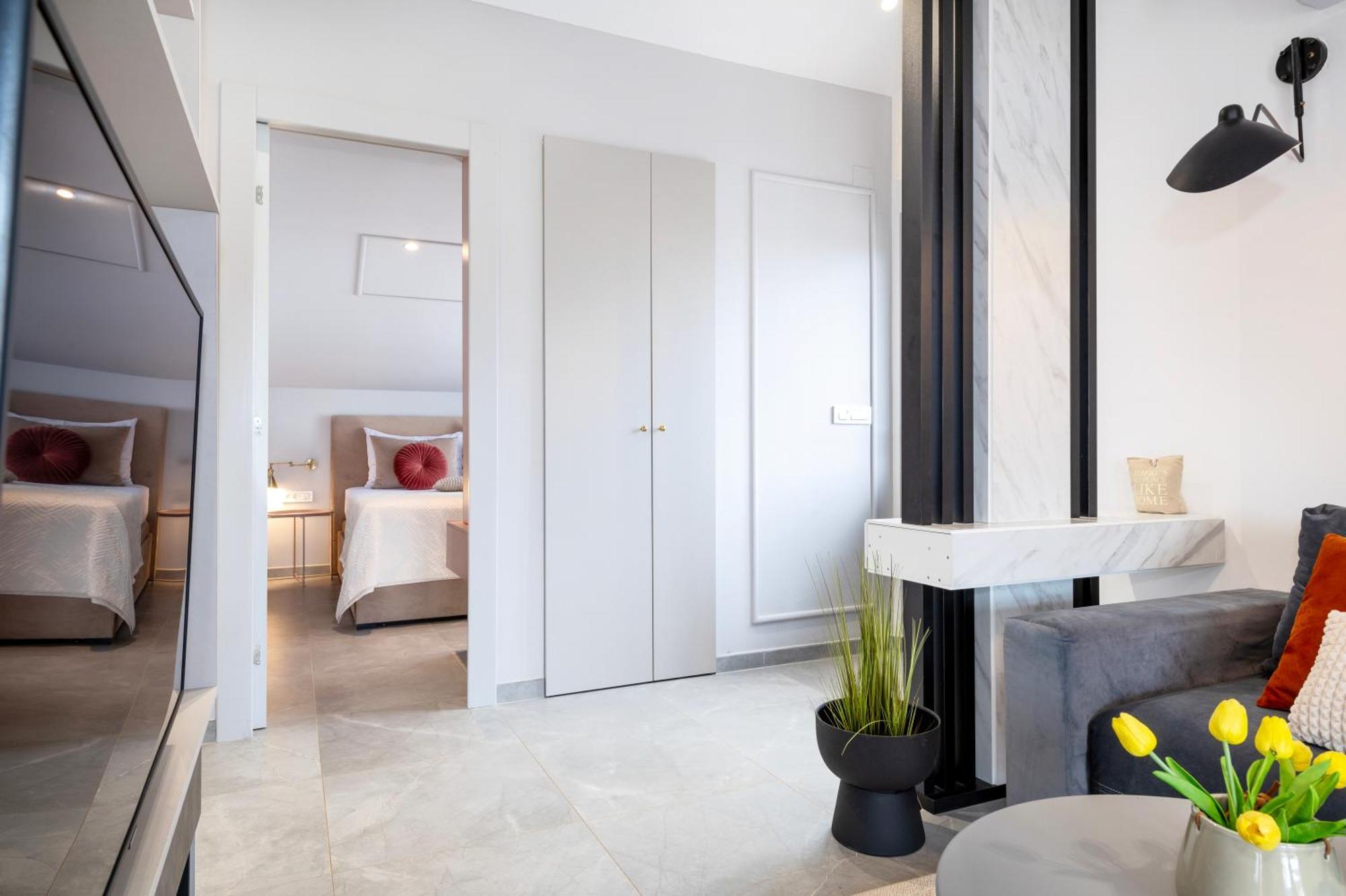 Danica Luxury Seaside Apartment Šibenik Buitenkant foto